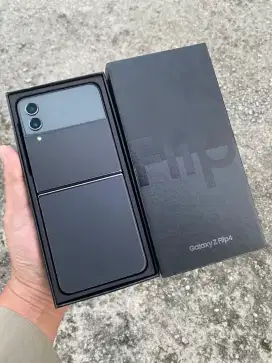 SAMSUNG ZFLIP 4 BLACK 8/256 EX SEIN