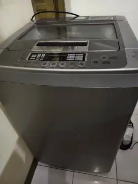 Jual mesin cuci bekas kondisi bgus blum ada yng di servies