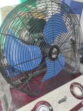 Kipas besi regency ukuran 18 inch siap pakai masih mulus seperti baru