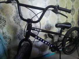 Sepeda bmx,, atlantis baru d pakai 2kalo