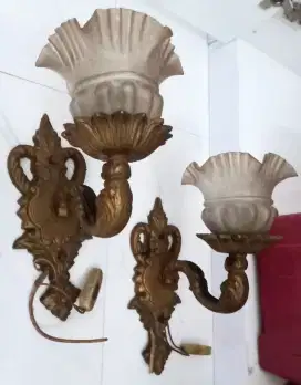Lampu Dinding Antik