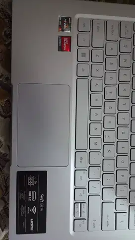 ACER SWIFT GO 14 AMD RYZEN 7 7730U