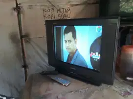 jual tv 21in slim SHARP Piccolo harga 350 nego siap antar