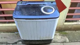 MESIN CUCI 2 TABUNG DENPOO 8KG MINUS PENGERING MATI. 200 RB NETT.