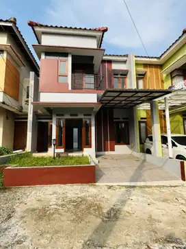 Rumah second tampak baru Meruyung Depok