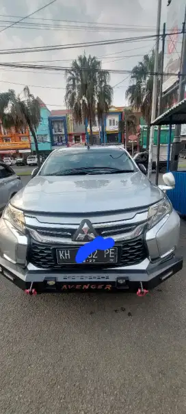 Mitsubishi Pajero Sport GLX 4x4 MT