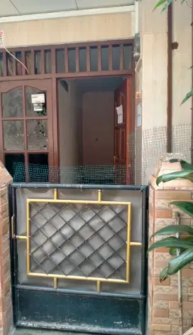 DIKONTRAKKAN RUMAH SEKITAR BELAKANG BINUS/KEC. PALMERAH