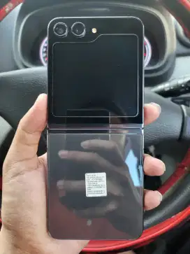 Samsung Z Flip 5 5G 8/256GB resmi Sein fullset mulus pemakaian