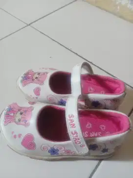 Sepatu PL Anak Perempuan Size 25 Kondisi Bagus