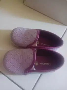 Sepatu PL Anak Perempuan size 25 Kondisi Bagus