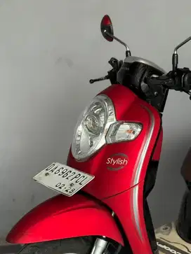 Scoopy 2019 km 20rbu istimewa