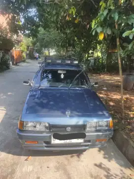 Mazda vantrend St wagon MT 1400 Abu