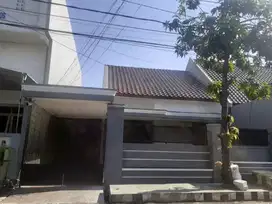 Dijual rumah kutisari indah selatan dekat univ Petra