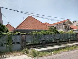 RUMAH DI JUAL CEPAT DI TENGAH KOTA SURABAYA
