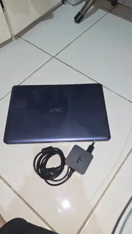 Laptop Asus E203M Ram 4GB SSD 512GB