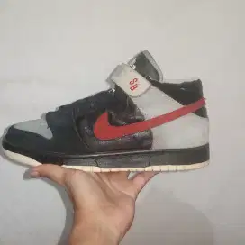 Nike SB dunk mid