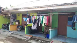 Dijual kontrakan 4 pintu lokasi sangat strategis Bojong Kulur pasar po
