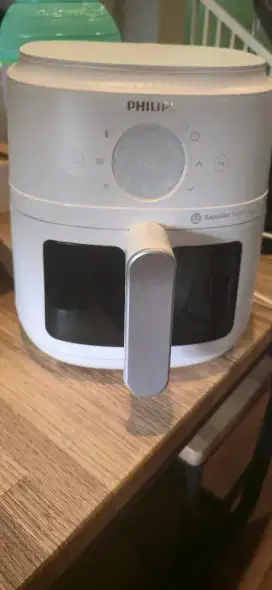 Dijual Air Fryer NA221/10 warna putih