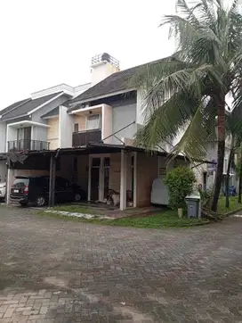 Dijual Rumah ,Hook,lokasi strategis di Ceger Raya PD Aren Tangsel