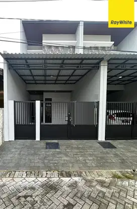 Dijual Rumah 2 lantai di Semolowaru Tengah Surabaya