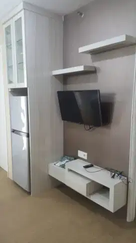 Sewakan 2 BR Apartemen Bassura City Atas Mall Bassura Lantai Rendah