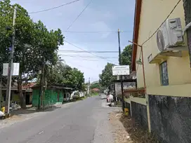 Dijual tanah pekarangan Lokasi strategis di jalan taraman raya