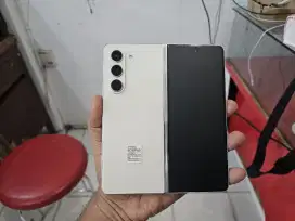 Samsung Z fold 5 12/512gb mlusnlengkap