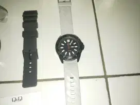 Q&Q  S374 black