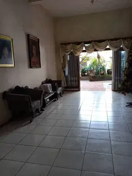 DI SEWAKAN RUMAH DI KENDANGSARI RUNGKUT SURABAYA