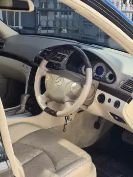 Mercedes Benz E240 AVantgarde