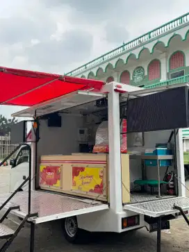 Isuzu traga food truck mobil toko