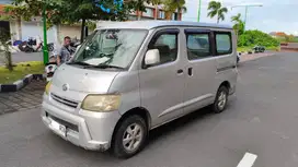 Daihatsu Gran Max 2012 Minibus