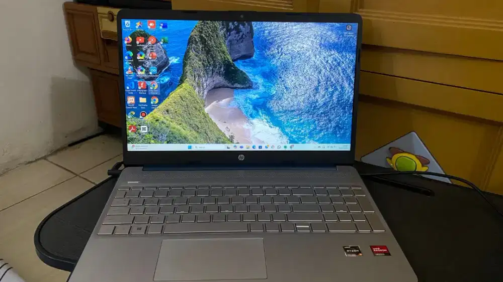 Laptop HP 15-ef2126wm