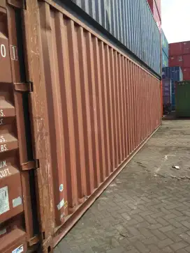 Container 40ft kondisi 75% siap untuk kargo