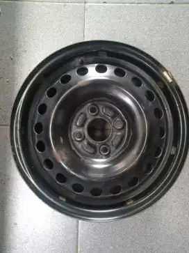 Velg r15 pcd 100