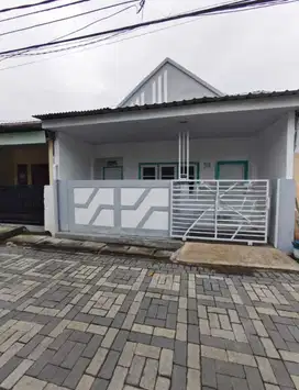 Dijual Cepat Rumah tengah kota Lokasi Ngagel Tirto, Surabaya
