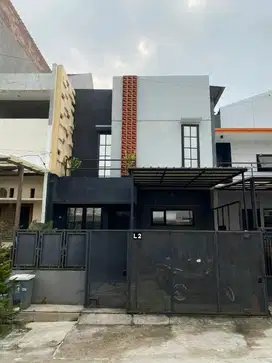 Jual Rumah Tingkat di Perumahan Cinere Agung Residen Meruyung Limo