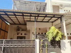 Rumah 2 lantai, jual cepat BU, Perum Depok Bersih