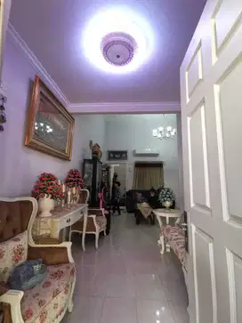 RUMAH di RAFFLES HILLS, MURAH, Rapih