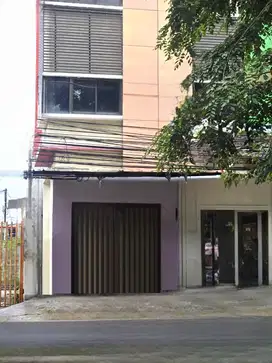 Ruko 3lt siap pakai 77m Kelapa Gading Jakarta Utara