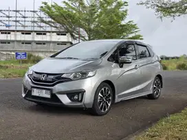 HONDA JAZZ RS MATIC Th 2017 Km 58 ribu Istimewa