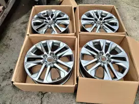 velg original innova zenix r18 modelista