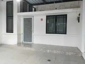 Rumah grand wisata dijual murah