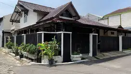Disewakan/Dijual Rumah Luas Antapani Bandung