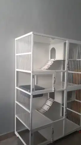 Kandang kucing Sultan