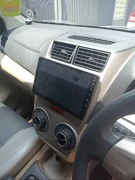 Daihatsu Xenia R Deluxe 2015 - Irit, Luas, siap liburan Keluarga