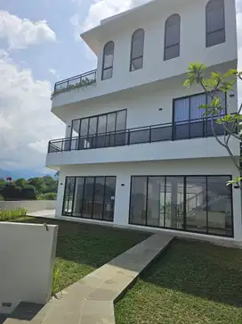 DIJUAL VILLA MEWAH BRAND NEW, BEST VIEW DI CISARUA