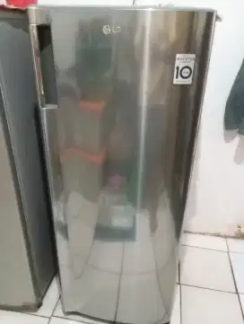 Freezer LG 6 rak Joss