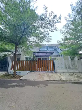 Rumah cantik  furnished bikin jatuh hati row jalan luas Nusaloka BSD