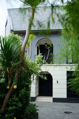Villa Mewah di Canggu dengan Kolam Infinity & Bioskop Pribadi